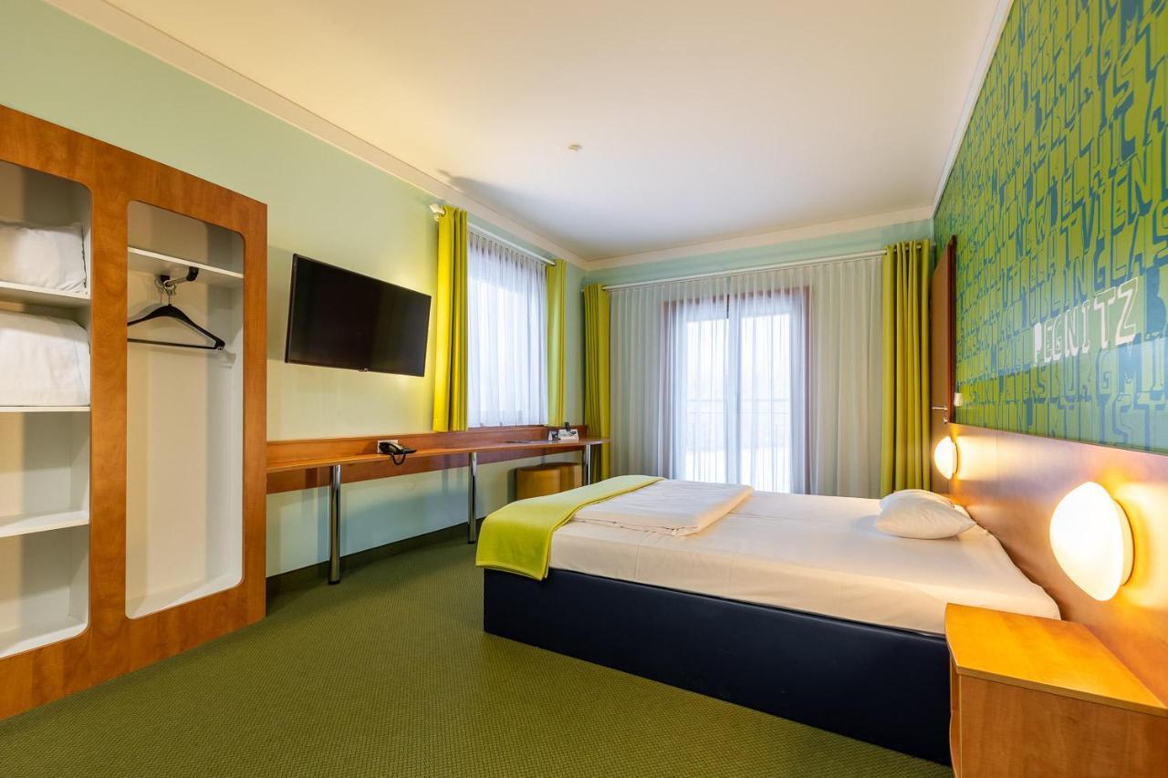 Hotel Fraenkische Schweiz-เพกนิทซ์ ภายนอก รูปภาพ