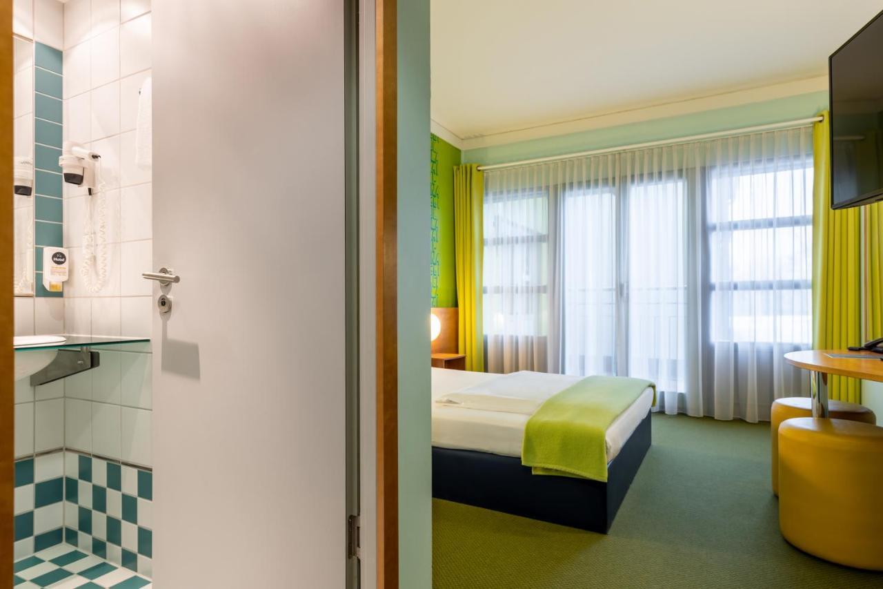 Hotel Fraenkische Schweiz-เพกนิทซ์ ภายนอก รูปภาพ
